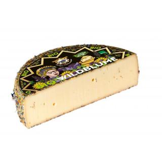 Wildblumenkäse Hartkäse mit duftender Blütenkruste